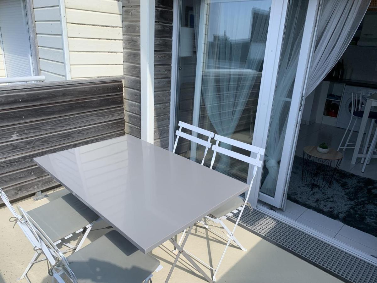 Appartement Proche Plage Avec Parking Et Balcon - Fr-1-482-102 Fort-Mahon-Plage Eksteriør billede
