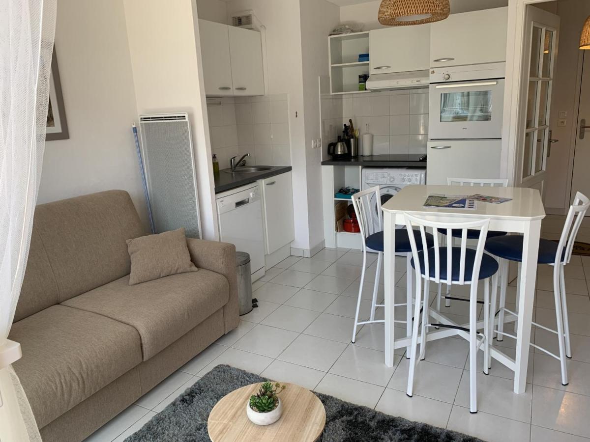 Appartement Proche Plage Avec Parking Et Balcon - Fr-1-482-102 Fort-Mahon-Plage Eksteriør billede